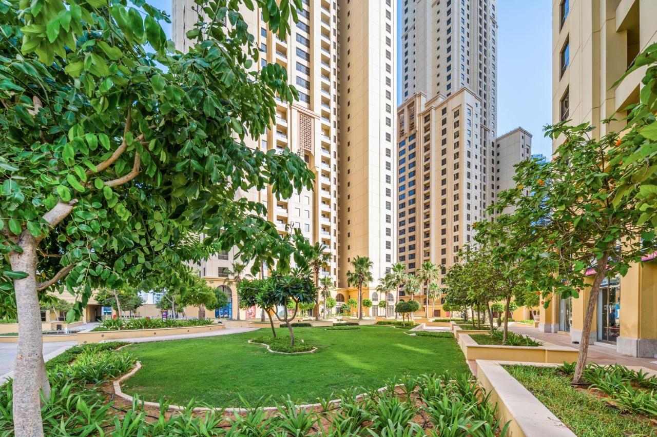 Lovely 2-Bed Condo In Jbr - 5 Mins From Beach - Palm View! Дубай Екстер'єр фото