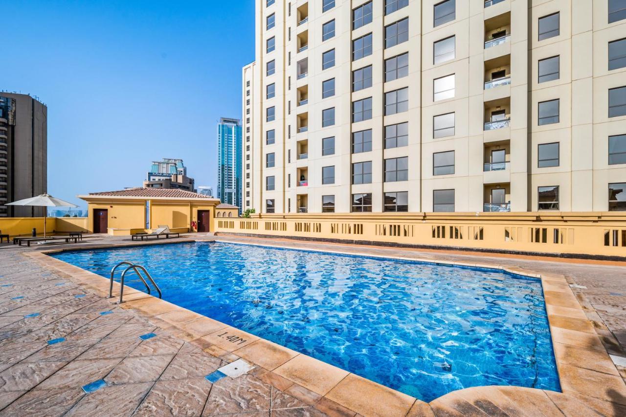 Lovely 2-Bed Condo In Jbr - 5 Mins From Beach - Palm View! Дубай Екстер'єр фото